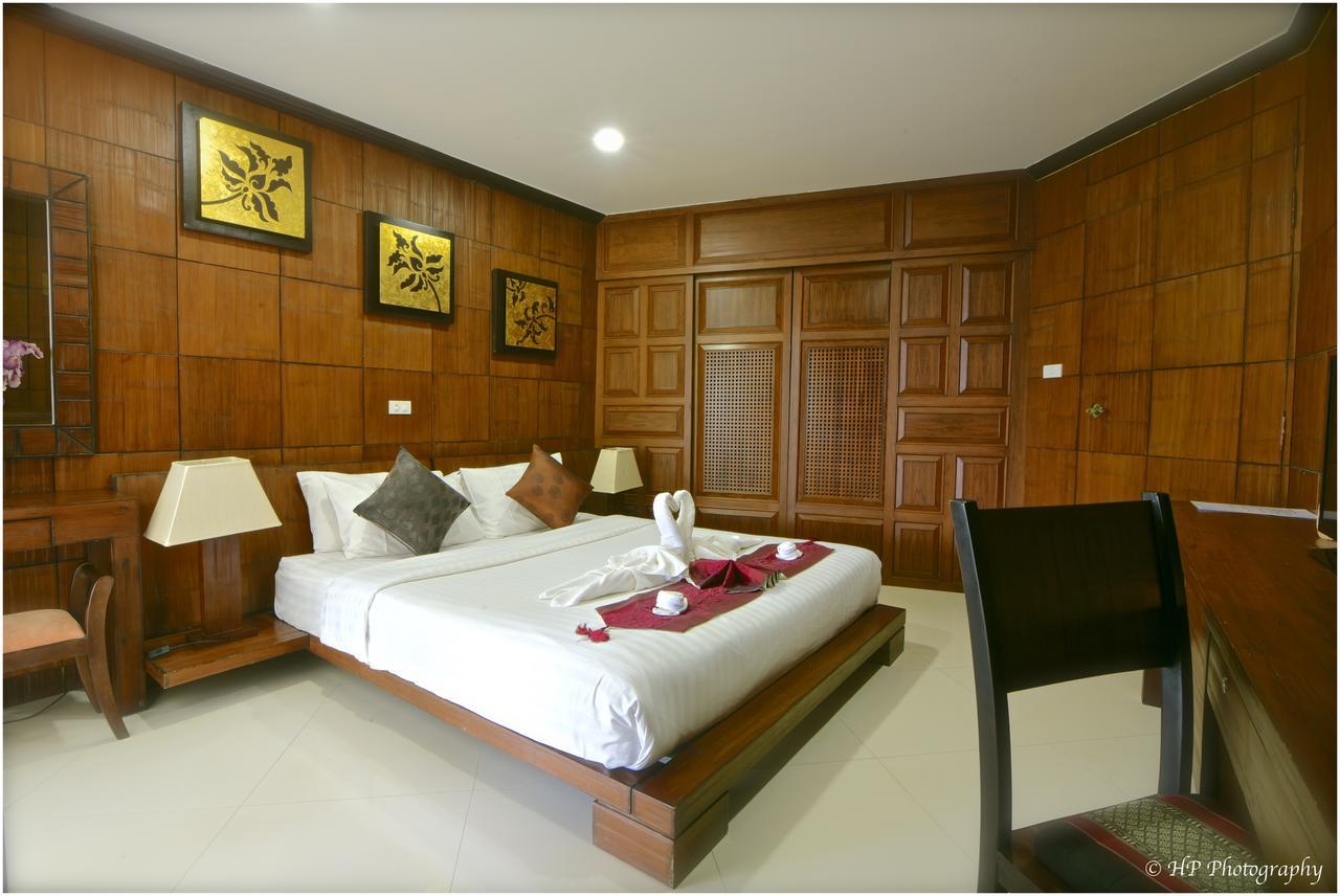 Villa REGTUK Patong Esterno foto