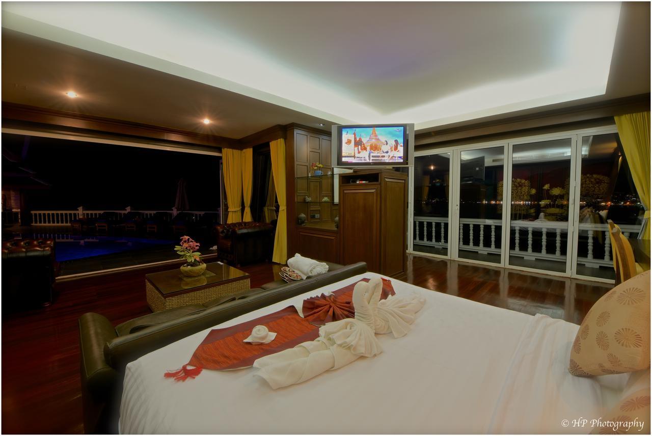 Villa REGTUK Patong Esterno foto