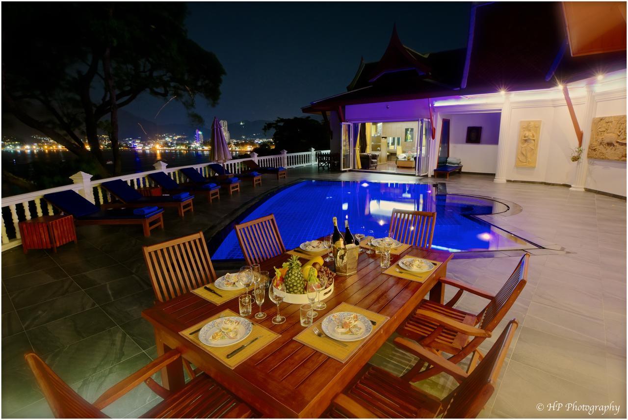 Villa REGTUK Patong Esterno foto