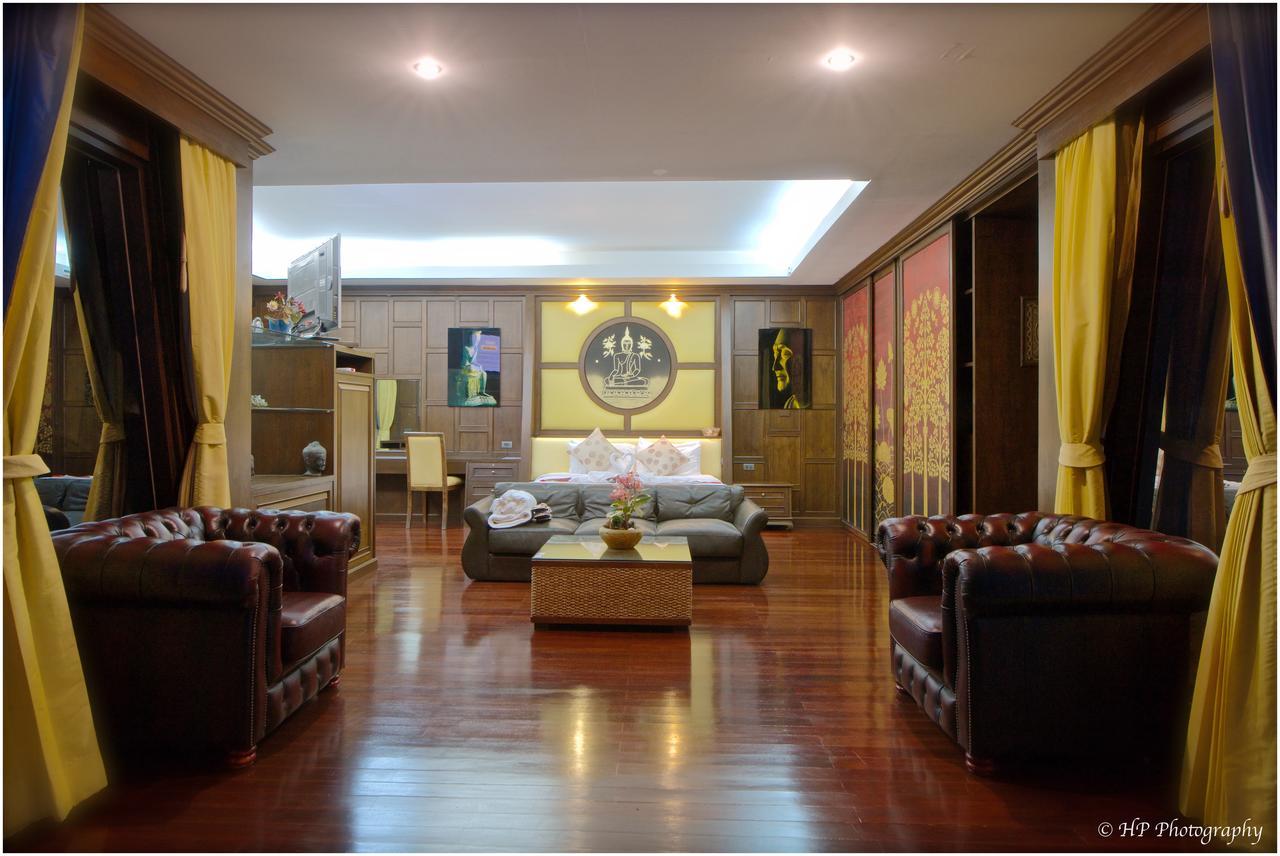 Villa REGTUK Patong Esterno foto